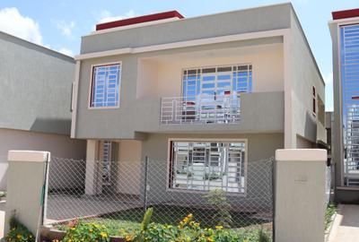 3 Bed Villa with En Suite in Kitengela