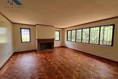 4 Bed House with En Suite at Lavington