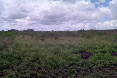 Land in Isinya