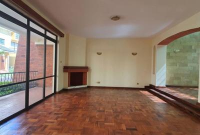 4 Bed Townhouse with En Suite in Kileleshwa