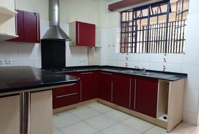 3 Bed Apartment with En Suite in Rhapta Road