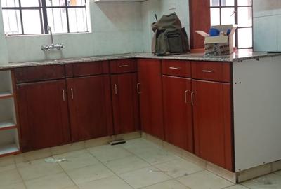 Serviced 3 Bed Apartment with En Suite in Kilimani