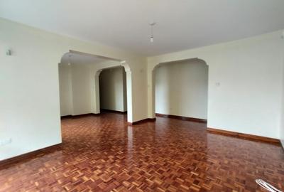 3 Bed Apartment with En Suite in Lavington