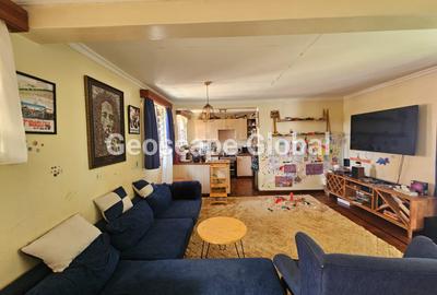 3 Bed House with En Suite in Lavington - 2