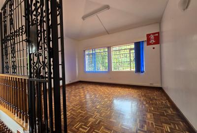 4,998 ft² Commercial Property with Service Charge Included in Gigiri