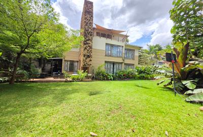 4 Bed Townhouse with En Suite at Lavington Green.