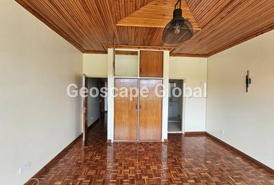 4 Bed House with En Suite in Runda - 4