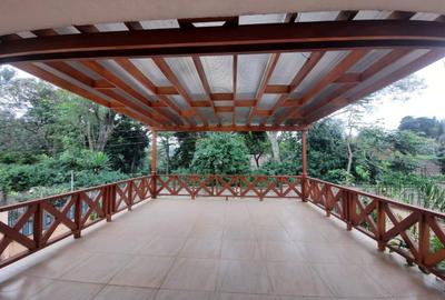 5 Bed Townhouse with En Suite in Lavington - 3