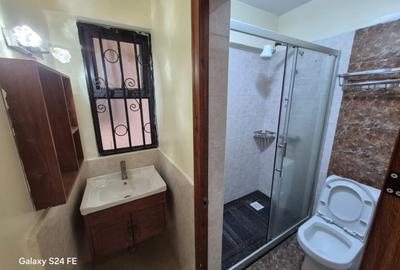 1 Bed Apartment with En Suite at Kilimani