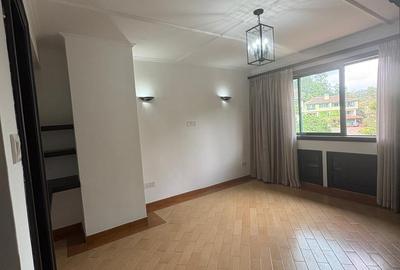 4 Bed Townhouse with En Suite at Grevillea Groove - 4