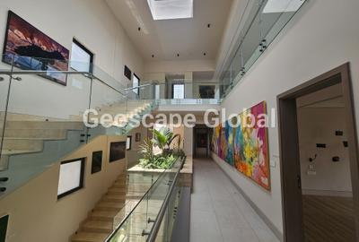 5 Bed Townhouse with En Suite in Brookside - 3