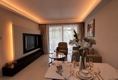 1 Bed Apartment with En Suite in Lavington