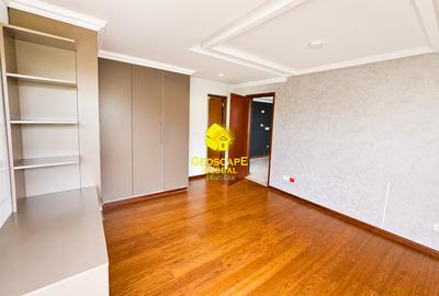 4 Bed House with En Suite in Kitisuru - 3