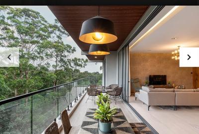 4 Bed House with En Suite in Westlands Area