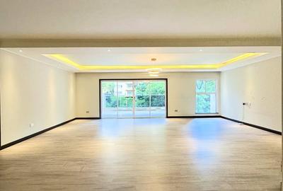 3 Bed Apartment with En Suite at Riverside Drive