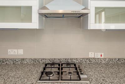 1 Bed Apartment with Swimming Pool in Kileleshwa - 3