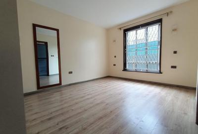 4 Bed Townhouse with En Suite in Westlands Area - 2