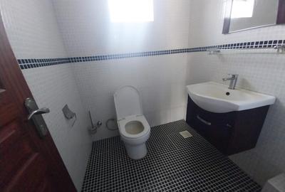 4 Bed Townhouse with En Suite in Kiambu Road - 4