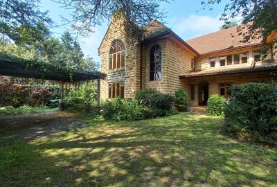 5 Bed Villa with En Suite at Windy Ridge - 2