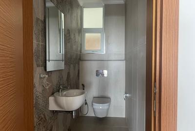 3 Bed Apartment with En Suite in Parklands - 3