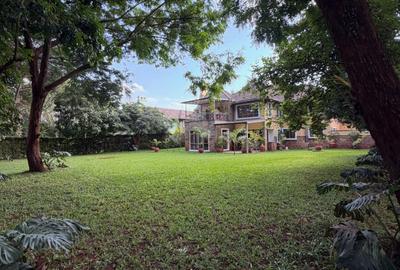 5 Bed Townhouse with En Suite in Runda - 2