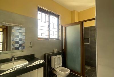 Serviced 3 Bed Apartment with En Suite in Nyali Area - 2