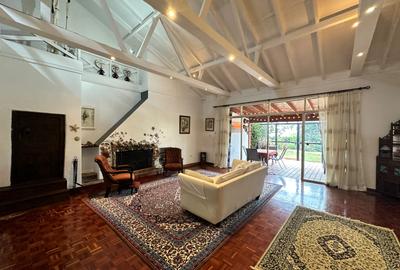 2 Bed House with En Suite at Loresho Crescent - 2
