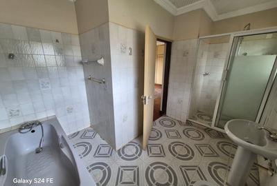 3 Bed House with En Suite at Runda - 4