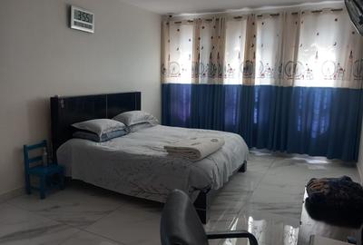 5 Bed Villa with En Suite in Lavington - 4