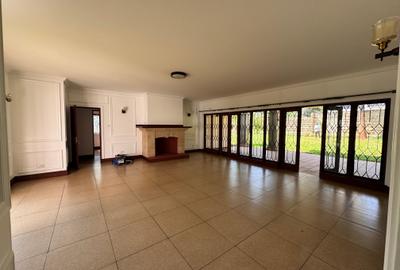 5 Bed Villa with En Suite in Gigiri - 4