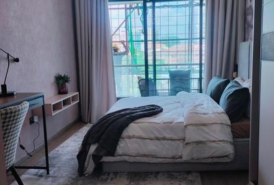 3 Bed Apartment with En Suite in Brookside - 4