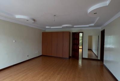 4 Bed Townhouse with En Suite at Lavington Green - 4