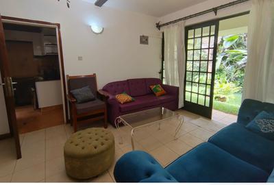 2 Bed House with En Suite at Hill View - 4