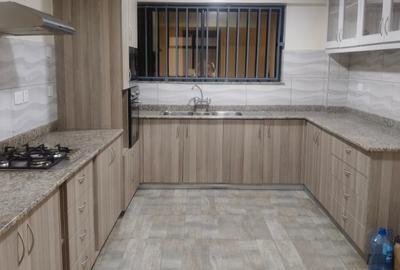 1 Bed Apartment with En Suite at Parklands