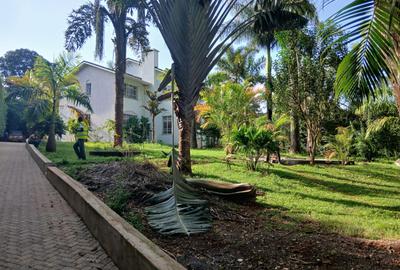 4 Bed Villa with En Suite in Runda