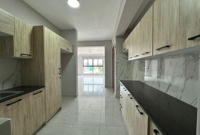 3 Bed Apartment with En Suite in Westlands Area - 3