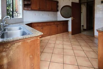 4 Bed Townhouse with En Suite at Apple Cross Road - 4