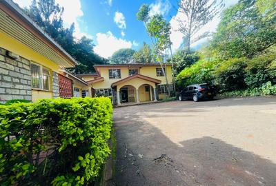 5 Bed House with En Suite at Westlands