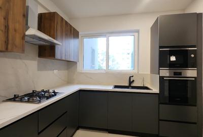 2 Bed Apartment with En Suite in Westlands Area - 4