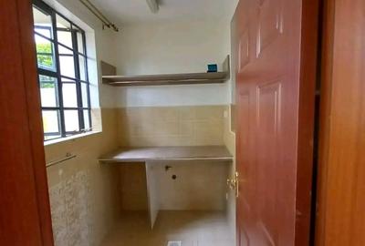 4 Bed Townhouse with En Suite at Loresho - 3