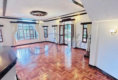 5 Bed House with En Suite in Runda - 3