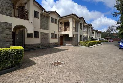 5 Bed Townhouse with En Suite in Lavington