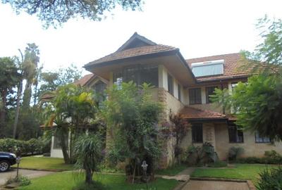 6 Bed Townhouse with En Suite in Lower Kabete