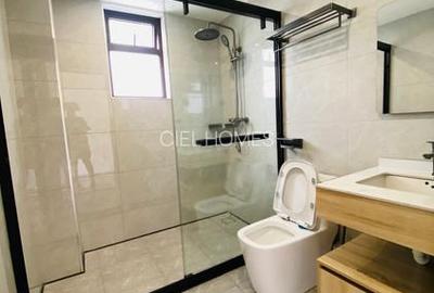 3 Bed Apartment with En Suite in Riverside - 4