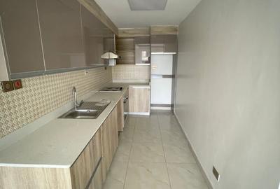 1 Bed Apartment with En Suite in Westlands Area - 4