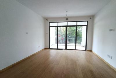 5 Bed Townhouse with En Suite in Lavington - 3