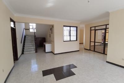 7 Bed House with En Suite at Nyali