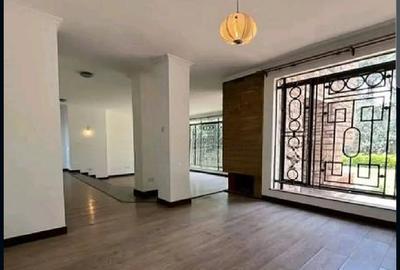 4 Bed Townhouse with En Suite in Lavington - 2