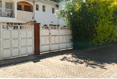 4 Bed Townhouse with En Suite at Lavington