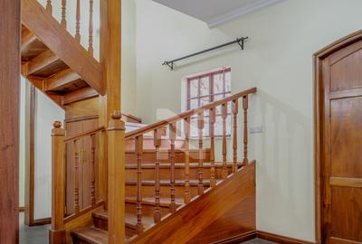 5 Bed House with En Suite in Karen - 2